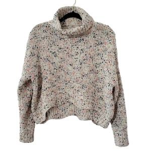 Moon & Madison Pullover Crochet Scallop Hem Turtleneck Sweater, Size Small